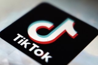 Six des sept membres du conseil d'administration de TikTok aux Etats-Unis seront Américains, a affirmé samedi la Maison Blanche. KEYSTONE/AP/Kiichiro Sato